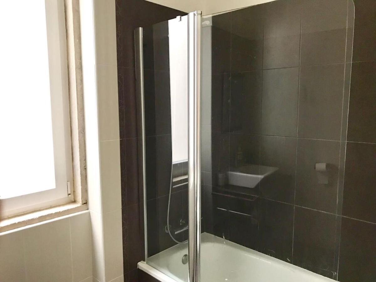 Luxury Part Of The City - Modern Apartment With Airconditioning - Near Subway Lissabon Exterior foto